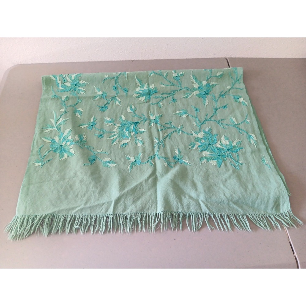 Handmade Table Runner Wall Hanging Decor Green Floral Embroidered Grannycore VTG